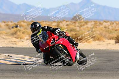 media/Feb-12-2022-SoCal Trackdays (Sat) [[3b21b94a56]]/Turn 16 (125pm)/